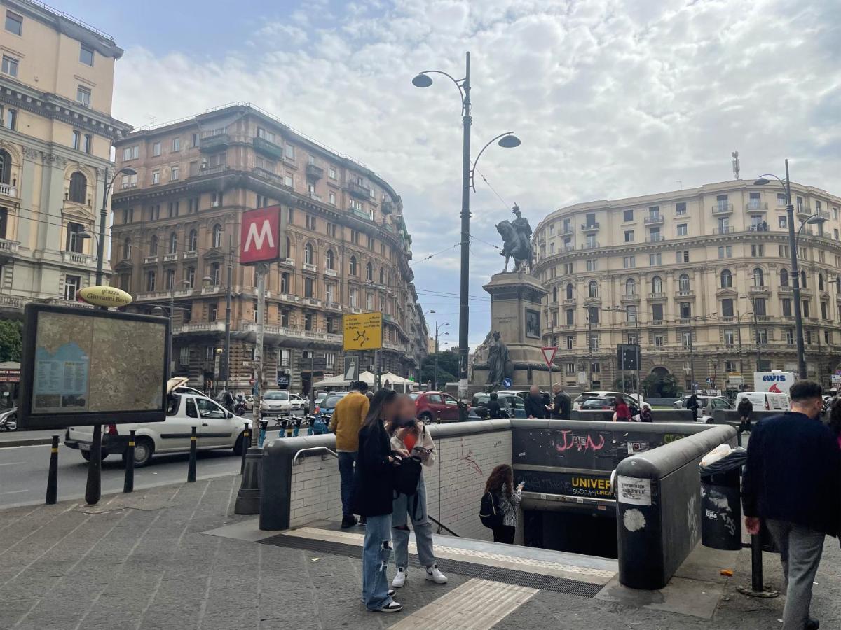 La Finestra Sul Corso Apartment Naples Exterior photo
